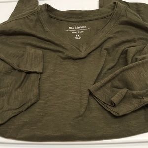 3XL V-neck Six Lincoln New York olive T-shirt NWOT